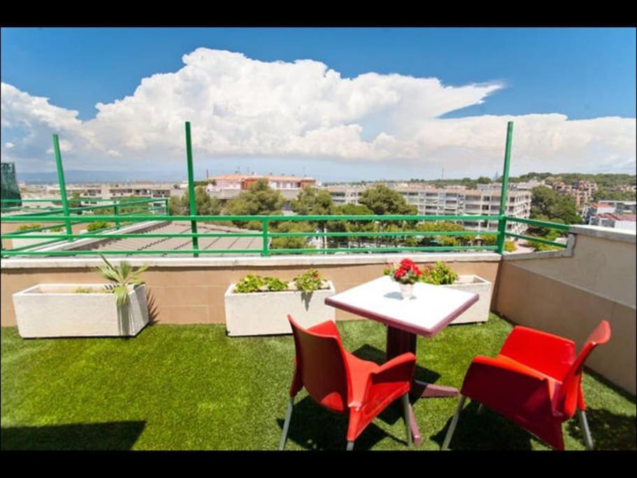 Apartamento Amposta Salou Eksteriør bilde